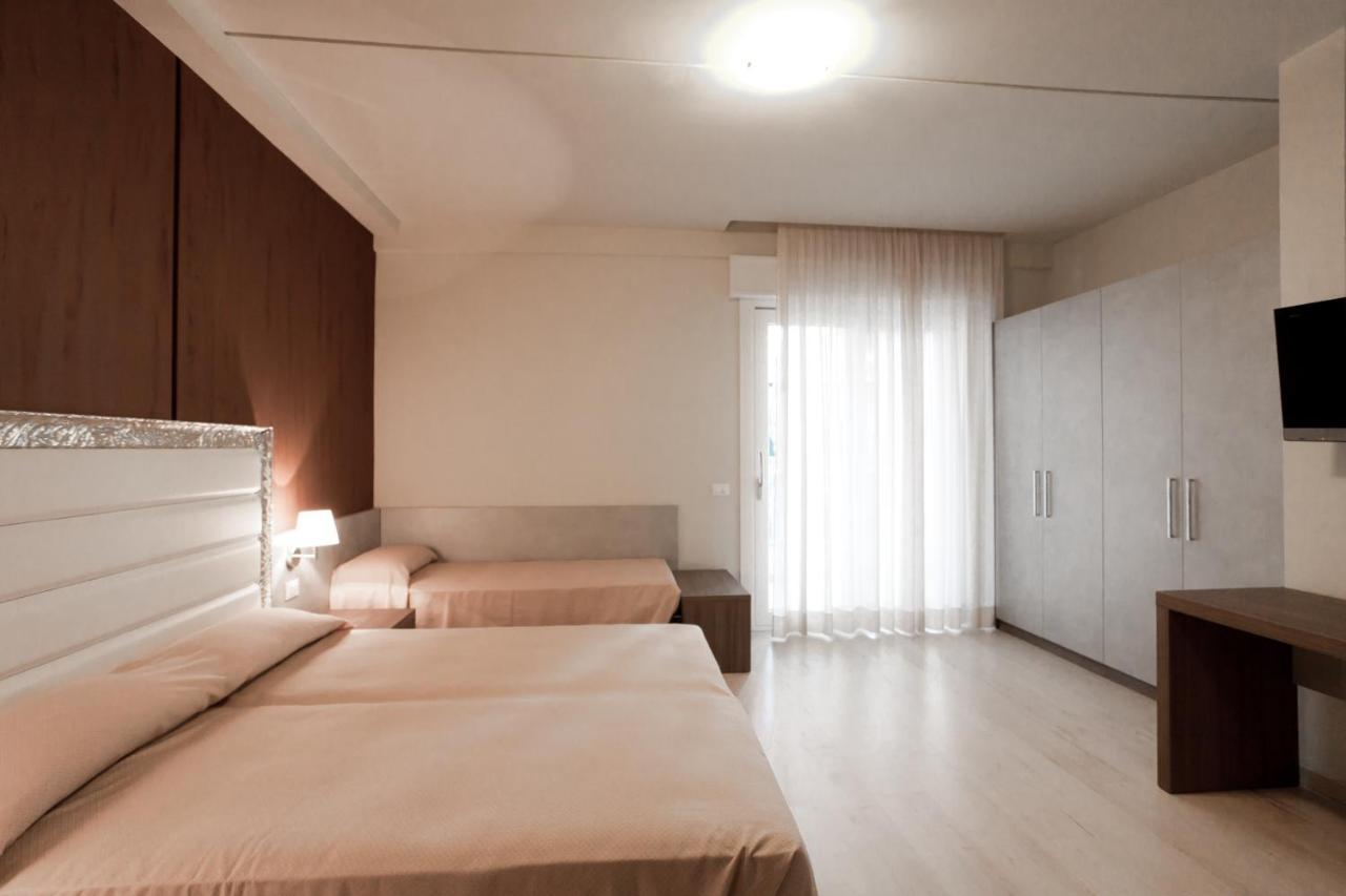 Residence Elisabetta Cesenatico Exterior photo